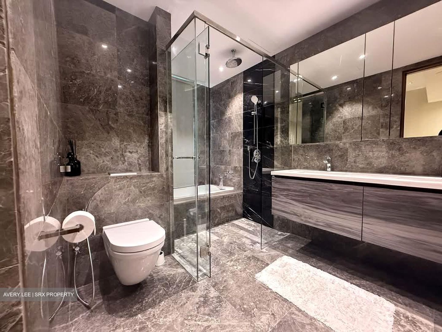 Kismis Residence (D21), Terrace #595295181